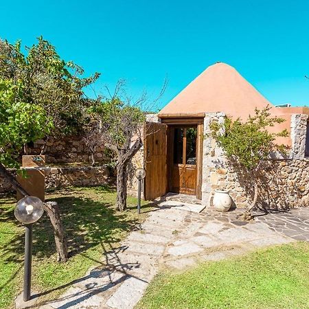 B&B Pettirosso Garden San Teodoro  Exterior photo