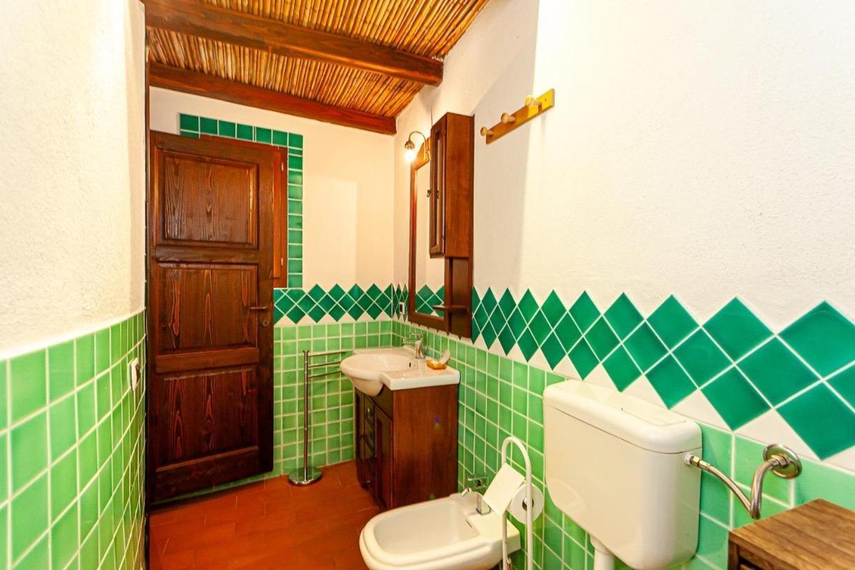 B&B Pettirosso Garden San Teodoro  Exterior photo