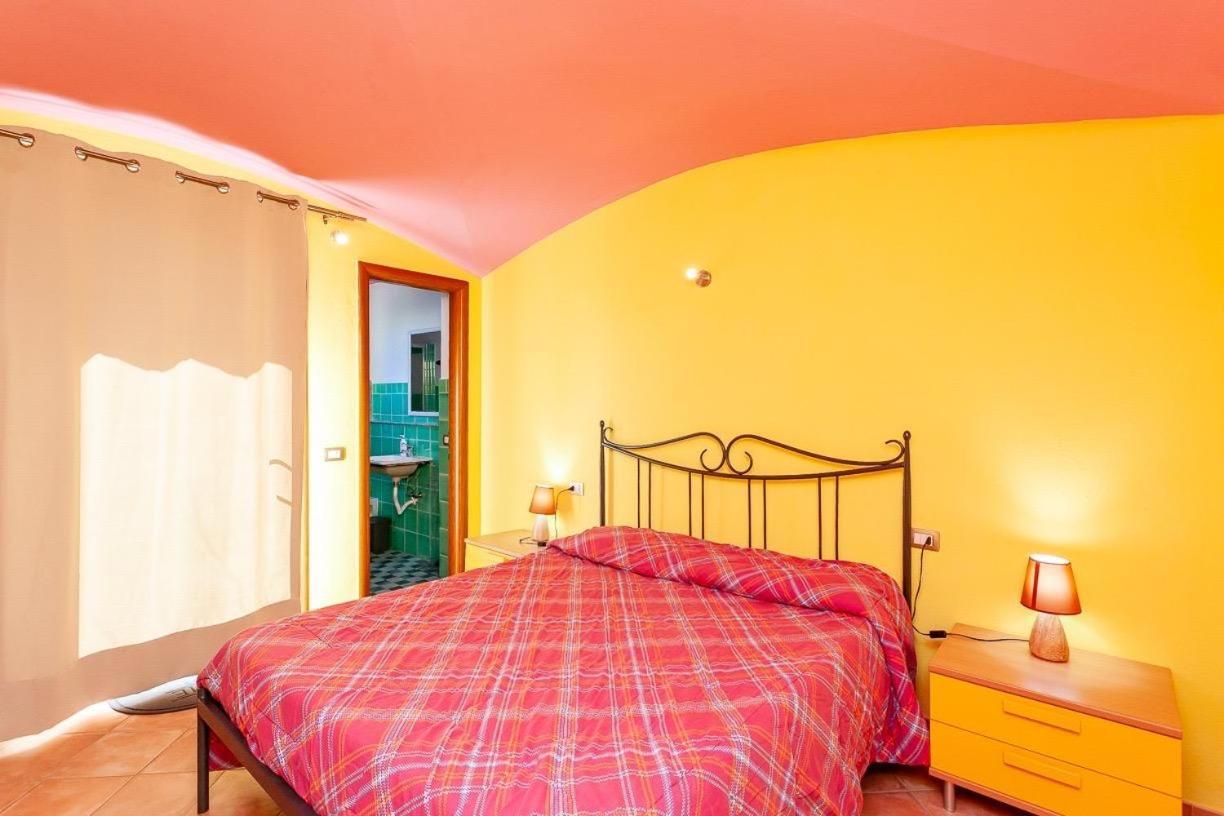 B&B Pettirosso Garden San Teodoro  Exterior photo